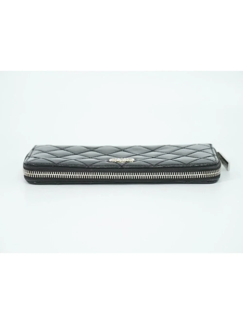 Chanel CC Logo Quilted Round Zip Wallet Patent Leather Black